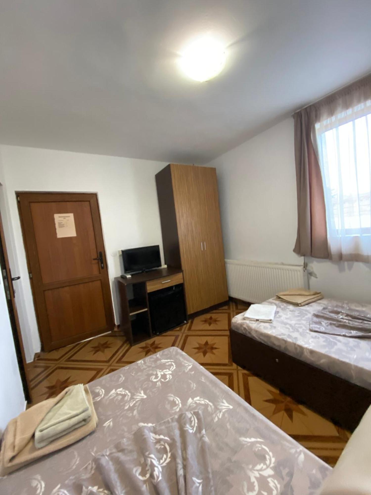 Guest Rooms Wild Duck Ezerets Dış mekan fotoğraf