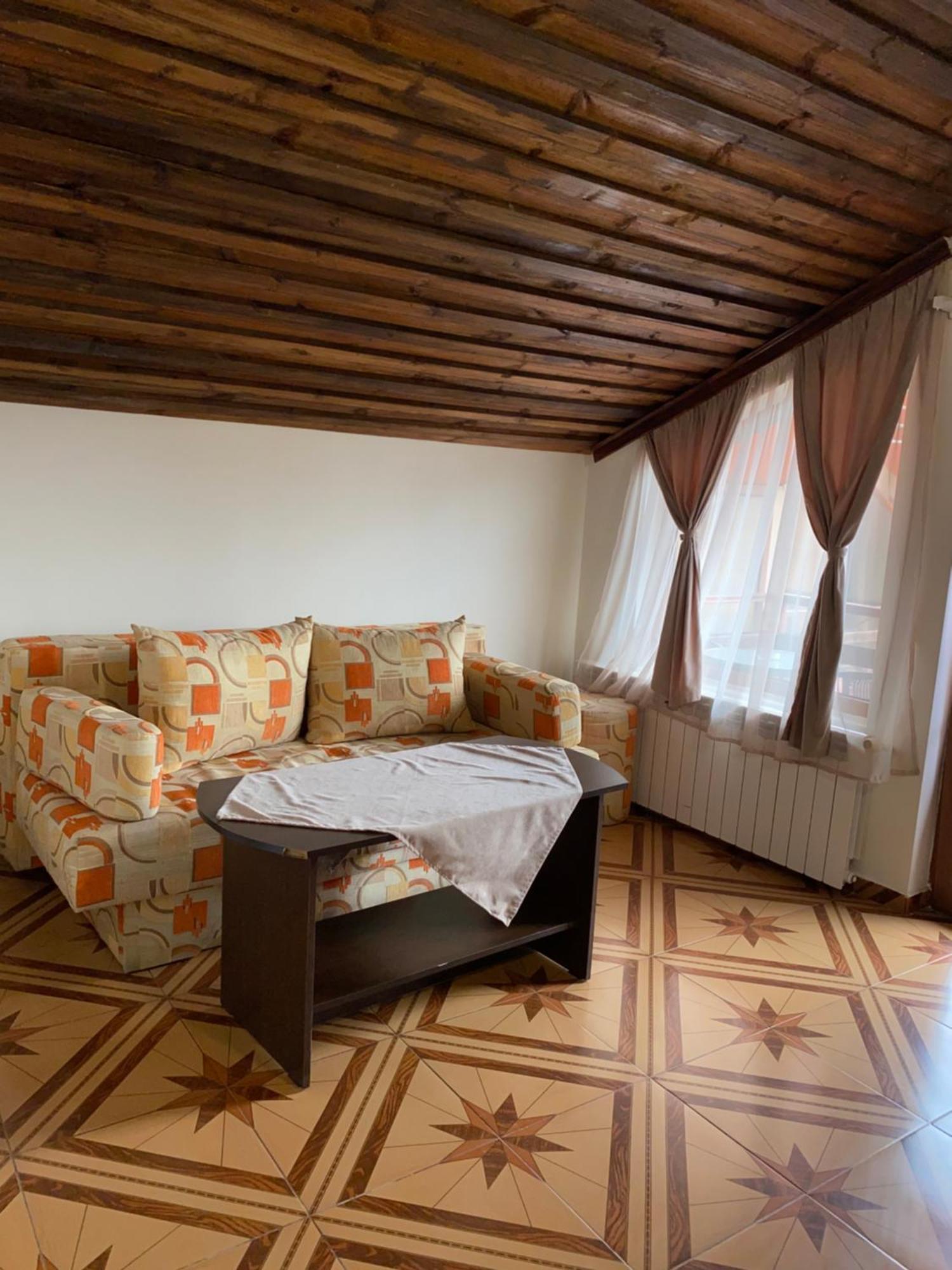 Guest Rooms Wild Duck Ezerets Dış mekan fotoğraf