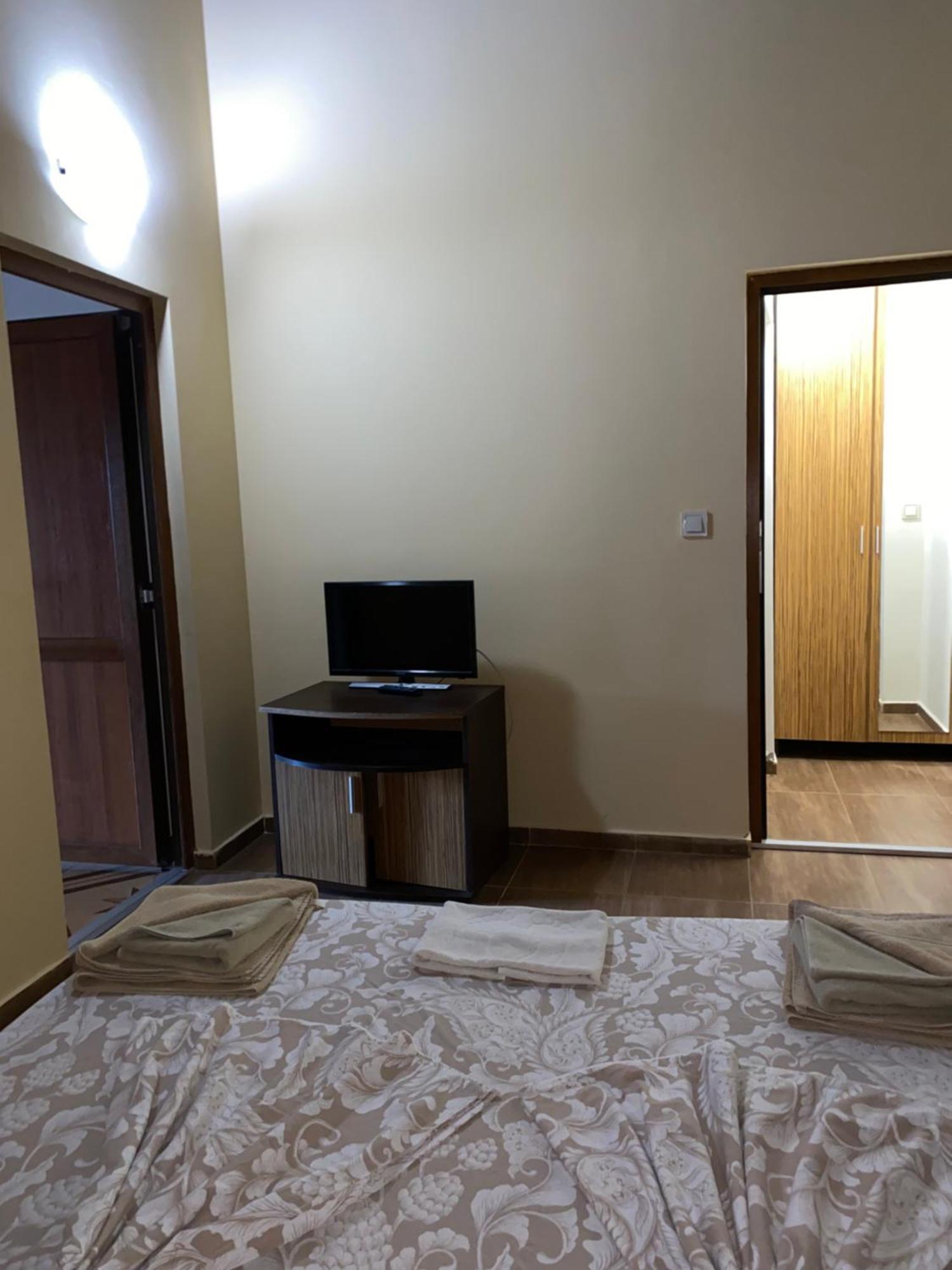 Guest Rooms Wild Duck Ezerets Dış mekan fotoğraf